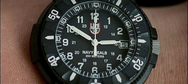 File:Silmido (2003) - Luminox Navy SEAL scene.jpg