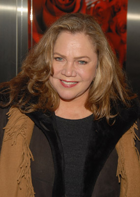 File:Kathleen Turner portrait.jpg