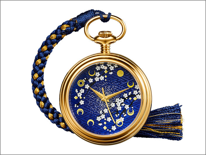 File:PREMICO Touken Ranbu Mikazuki Munechika Kaga Makie Pocket Watch.jpg