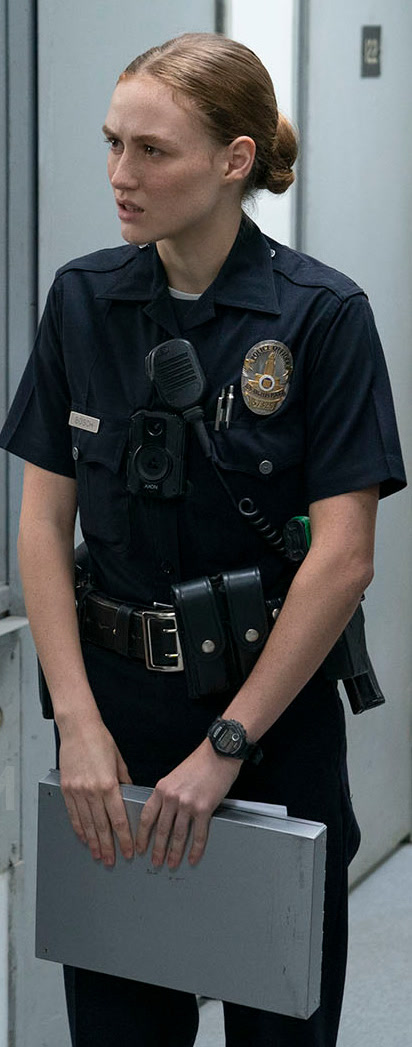 Madison Lintz as Maddie Bosch with the Casio W87H-1V in Bosch: Legacy (2022)