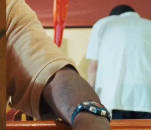 Tracy Morgan as Paul Hodges with the Casio G-Shock GS1001-1A in Cop Out (2010)