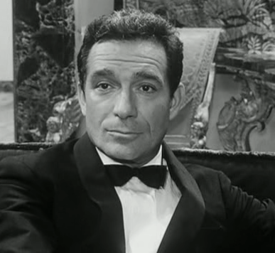 File:Ugo Tognazzi portrait.png