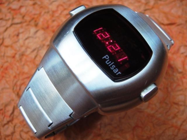 File:Hamilton Digital Pulsar.jpg