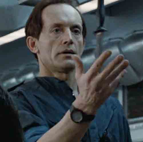 File:Aliens (1986) - Seiko Giugiaro 7A28-6000 scene.jpg