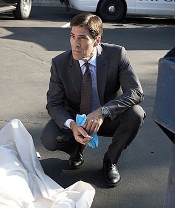 Thomas Gibson as Aaron Hotchner with the Rolex Submariner in Criminal Minds (2005)