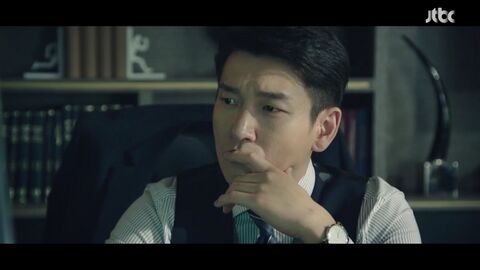 Cho Seung-woo as Koo Seung-hyo with the Piaget Altiplano in Life (2018)