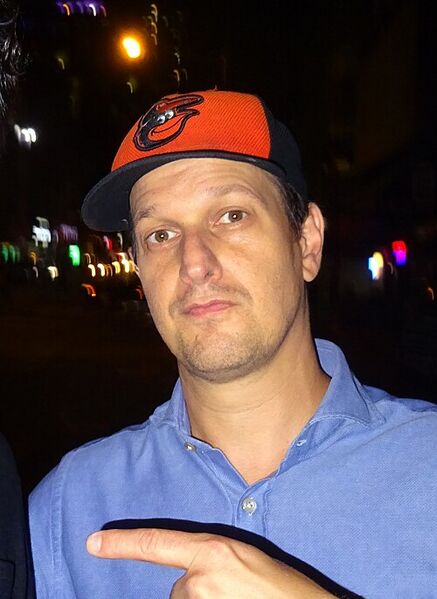 File:Josh Charles portrait.jpg