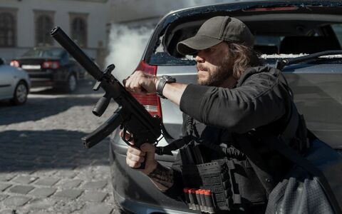 Taylor Kitsch as Ben Edwards with the Tudor Pelagos in The Terminal List: Dark Wolf (2025)