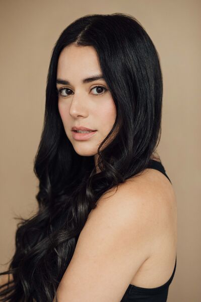 File:Nisa Gunduz portrait.jpg