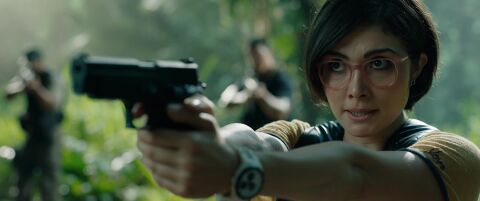 Daniella Pineda as Zia Rodriguez with the Swatch Piste Noire SUSW407 in Jurassic World: Fallen Kingdom (2018)