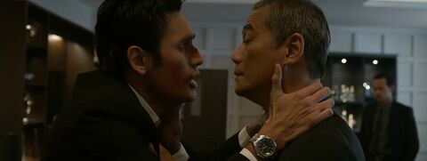 Arifin Putra as Uco with the Hamilton Jazzmaster Viewmatic in The Raid 2 (2014)