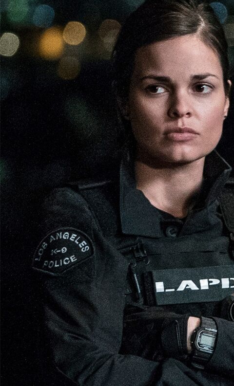 Lina Esco as Chris Alonso with the Casio G-Shock DW5600E-1V in S.W.A.T. (2017)