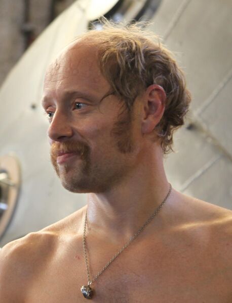 File:Aksel Hennie portrait.jpg