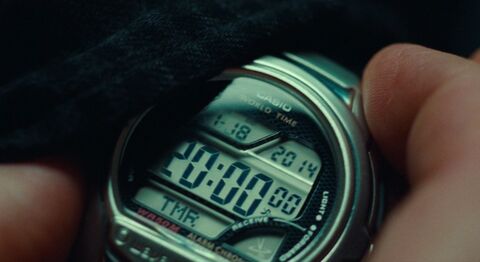 Liam Neeson as Bill Marks with the Casio Wave Ceptor WV58DA-1AV in Non-Stop (2014)