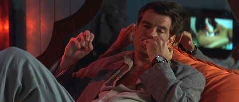 Pierce Brosnan as Andy Osnard with the Omega DeVille Co-Axial in The Tailor of Panama (2001)