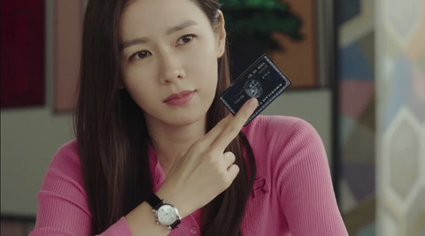 Son Ye-jin as Yoon Se-ri with the Chopard Happy Sport in Crash Landing on You (2019)