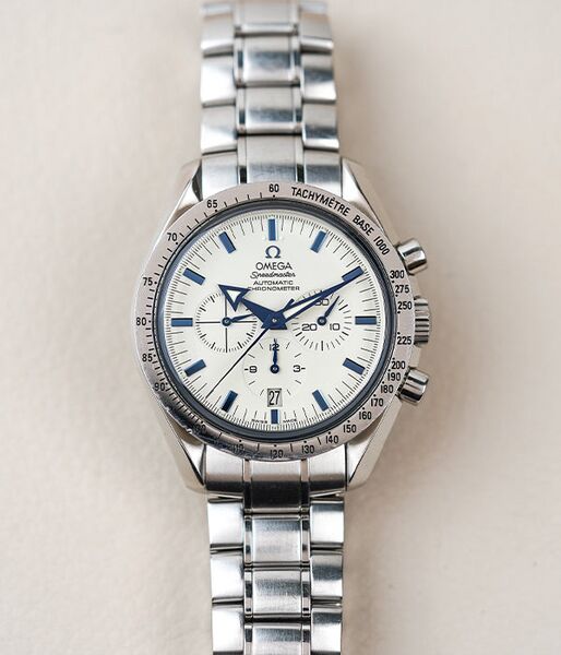 File:Omega Speedmaster Broad Arrow.jpg
