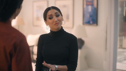 Brenda Song as Ali Lee with the Cartier Tank Francaise in Running Point (2025)