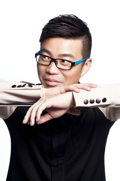 File:Wang Xun portrait.jpg
