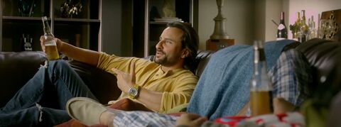 Saif Ali Khan as Yudi Jaitley with the Jaeger-LeCoultre Master Compressor Extreme W-Alarm in Happy Ending (2014)
