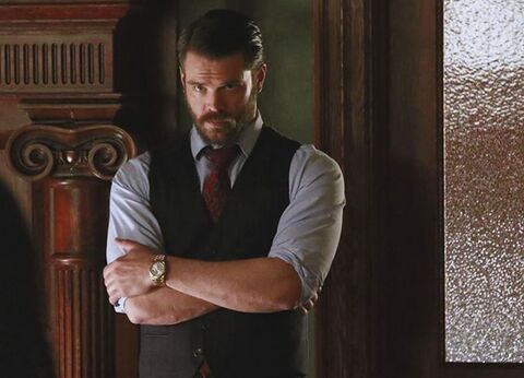 Charlie Weber as Frank Delfino with the Rolex Day-Date in How to Get Away with Murder (2014)