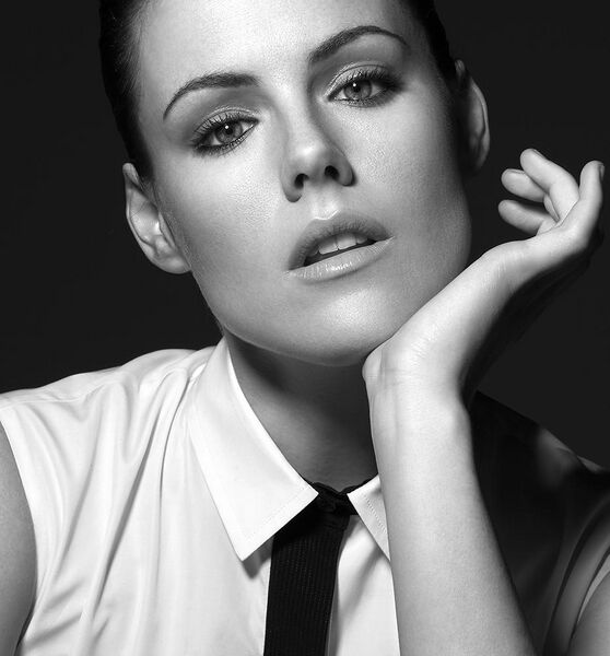 File:Kathleen Robertson portrait.jpg