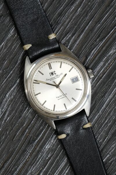 File:IWC Yacht Club R811.jpg