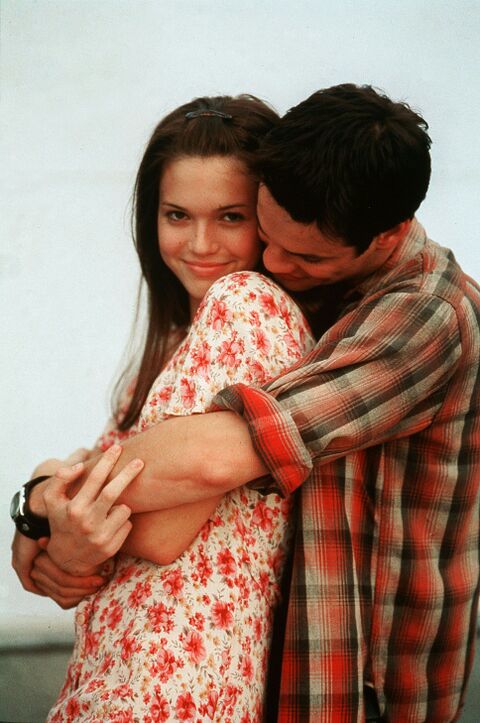 Shane West as Landon Carter with the Red Monkey Classic in A Walk to Remember (2002)