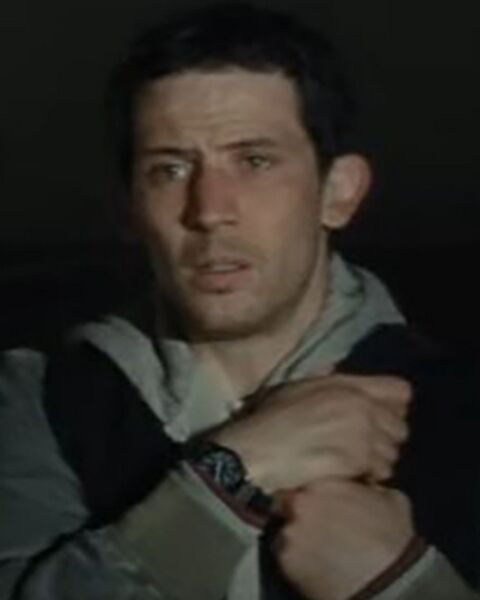 Josh O'Connor as Daniel Kellner with the Hamilton Khaki Field Mechanical H69409930 in Disclosure Day (2026)
