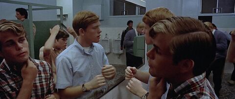 Ron Howard as Steve Bolander with the Unidentified watch in American Graffiti (1973)