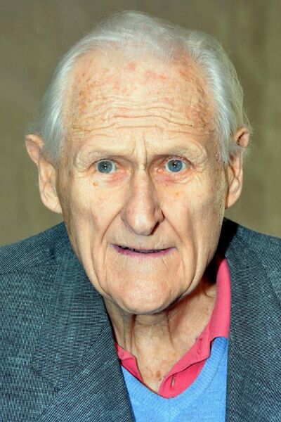 File:Peter Vaughan portrait.jpg