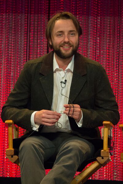 File:Vincent Kartheiser portrait.jpg