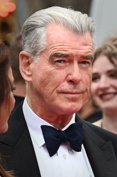 File:PierceBrosnan-byPhilipRomano.jpg