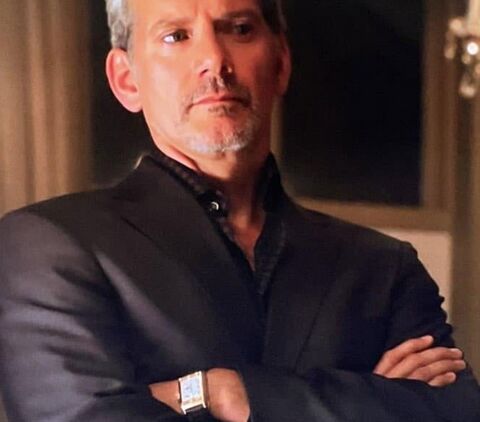 Campbell Scott as Boris Kuester von Jurgens-Ratenicz with the Jaeger-LeCoultre Reverso in Royal Pains (2009)
