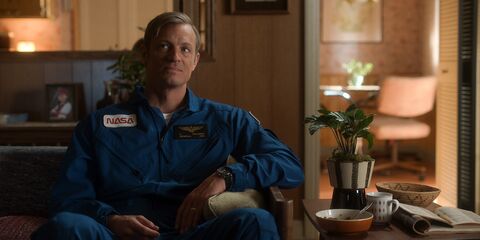 Joel Kinnaman as Ed Baldwin with the Breitling Navitimer Cosmonaute in For All Mankind (2019)
