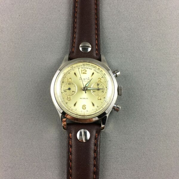 File:Alsta racing chronograph watch.jpg
