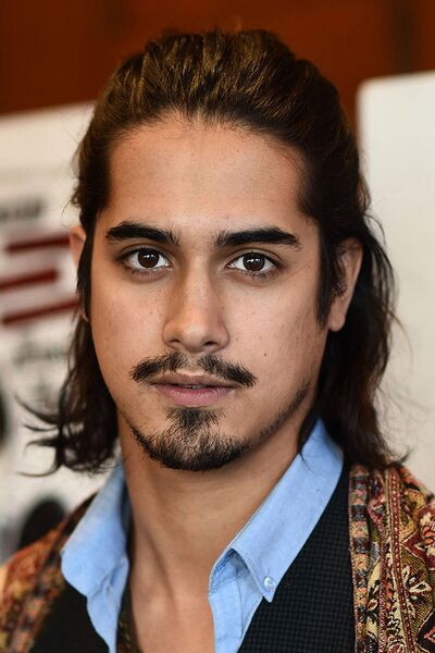 File:Avan Jogia.jpg