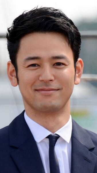 File:Satoshi Tsumabuki portrait.jpg