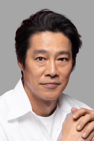 File:Shinichi Tsutsumi portrait.jpg