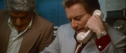 Joe Pesci as Nicky Santoro with the Unidentified white gold dress watch in Casino (1995)
