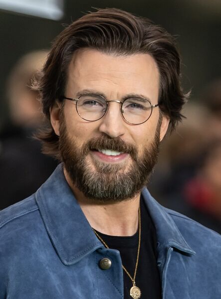 File:Chris Evans Red 2024.jpg