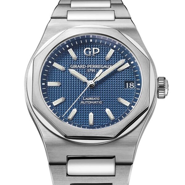 File:Girard-Perregaux Laureato watch.jpg