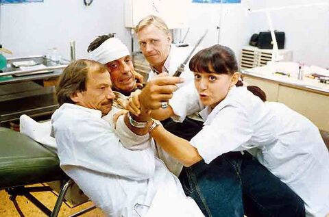 Patrick Chesnais with the Jaeger-LeCoultre (unidentified model) in There Were Days... and Moons (1990)