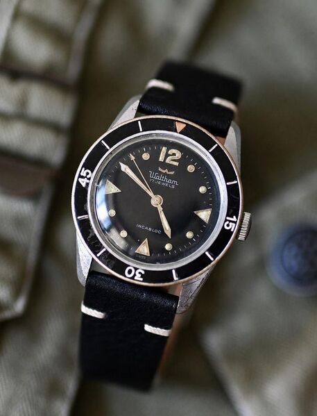File:Waltham Bathyscape Diver.jpg