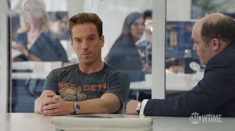 Damian Lewis as Bobby Axelrod with the Breitling Chronomat in Billions (2016)