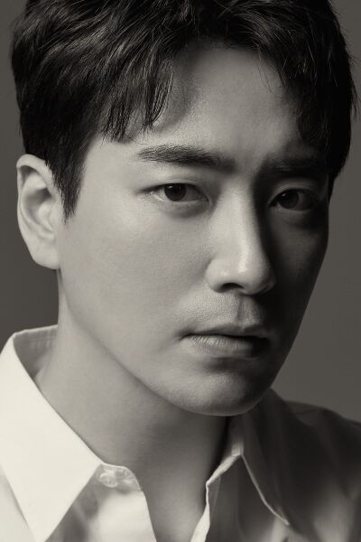 File:Lee Joon-hyuk portrait.jpg