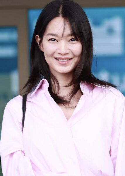 File:Shin Min-a portrait.jpg