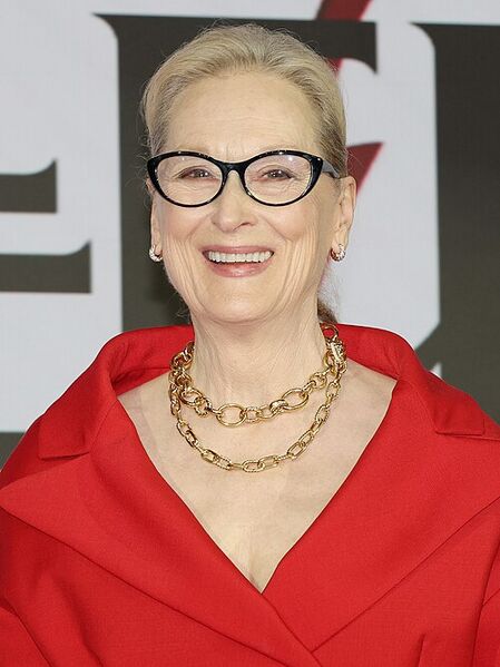 File:Meryl Streep portrait.jpg