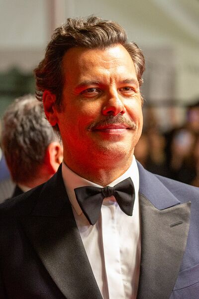 File:Laurent Lafitte portrait.jpg