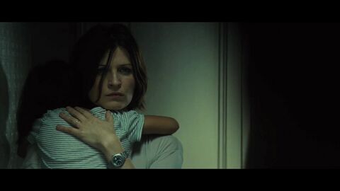 Arly Jover as Claire with the Hamilton Khaki Field in Qui a envie d'être aimé? (2010)
